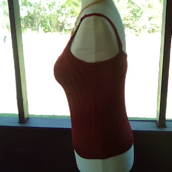 V neck halter top - Picture 2 of 3